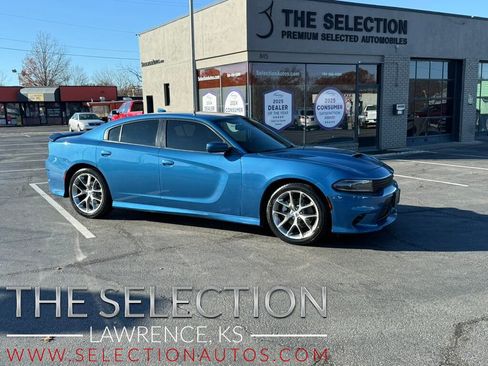 Used 2022 Dodge Charger GT image 1