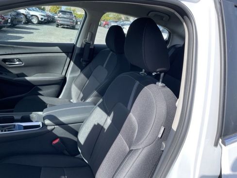 Used 2025 Nissan Sentra SV w/ All-Weather Package image 11