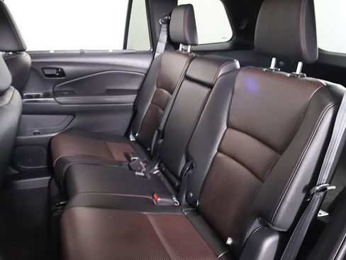 Used 2024 Honda Passport Black Edition image 37
