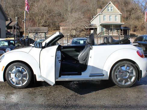 Used 2014 Volkswagen Beetle TDI image 13