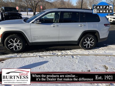 Used 2024 Jeep Grand Cherokee L Limited w/ Luxury Tech Group II image 18