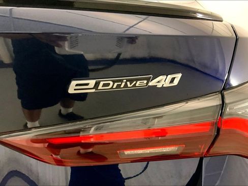 Certified 2023 BMW i4 eDrive40 w/ M Sport Package RWD image 29