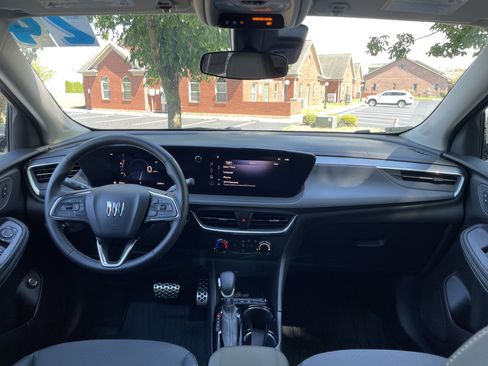 Used 2024 Buick Encore GX Preferred w/ Advanced Technology Package image 15