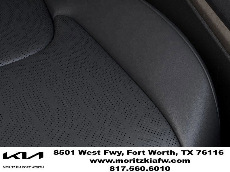 New 2026 Kia Carnival FWD image 24