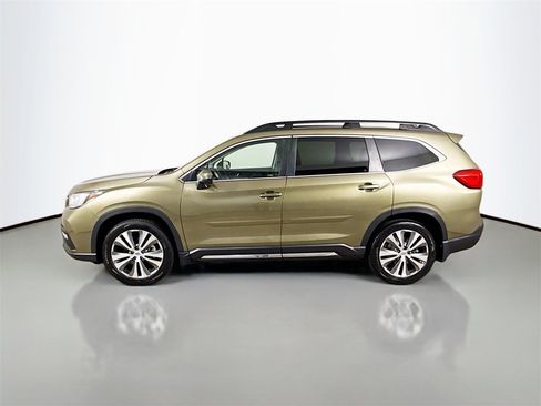 Used 2022 Subaru Ascent Limited w/ Technology Package image 9