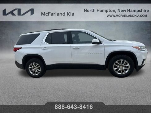 Used 2021 Chevrolet Traverse LT image 8