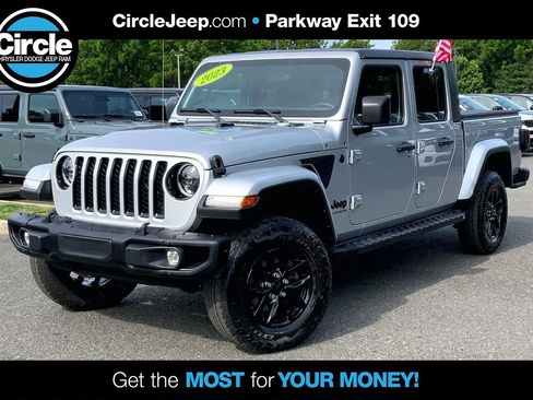 Used 2023 Jeep Gladiator Sport AWD/4WD image 1