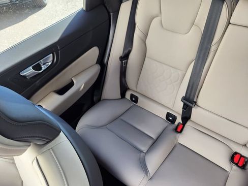 New 2026 Volvo XC60 B5 Core w/ Climate Package AWD/4WD image 12