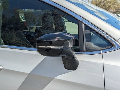 New 2026 Chrysler Pacifica Limited image 11