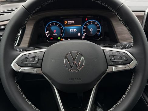 New 2026 Volkswagen Atlas SEL image 32