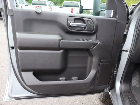 New 2026 Chevrolet Silverado 2500 Custom w/ Custom Value Package AWD/4WD image 4