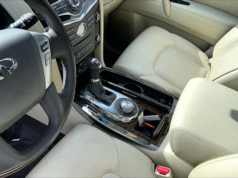 Used 2017 INFINITI QX80 4WD image 16