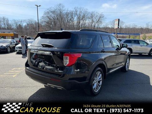 Used 2020 Ford Explorer XLT w/ Equipment Group 202A AWD/4WD image 10