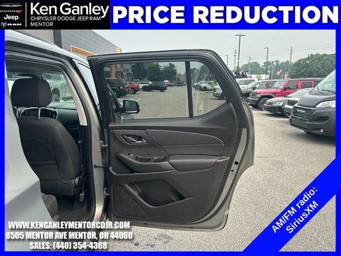 Used 2018 Chevrolet Traverse LT FWD image 23