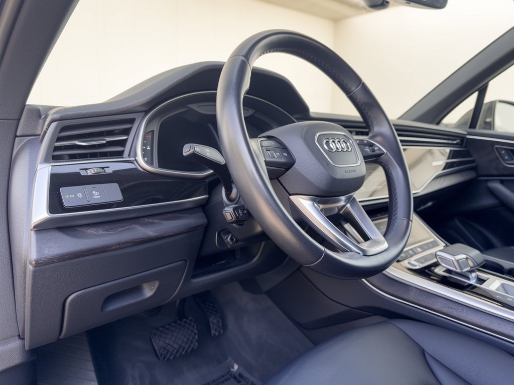 Used 2023 Audi Q7 2.0T Premium w/ Convenience Package AWD/4WD image 4