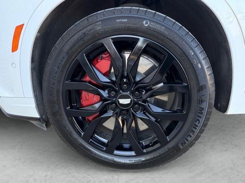 Certified 2023 Cadillac XT6 Sport w/ Platinum Package image 20