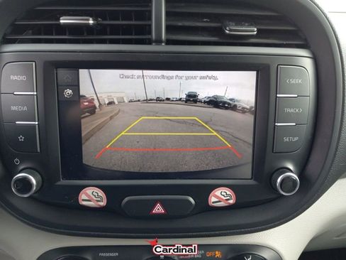 Used 2023 Kia Soul LX w/ LX Technology Package image 27