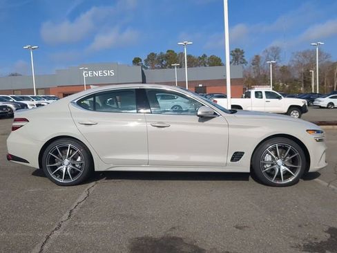 New 2026 Genesis G70 2.5T Prestige image 3