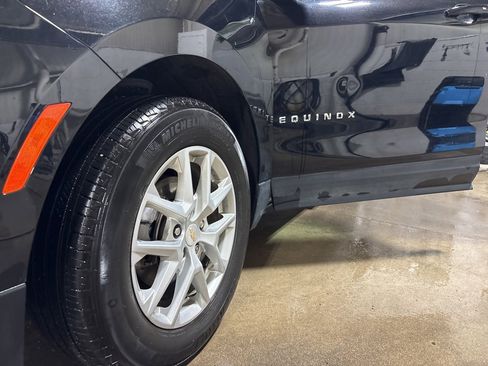 Used 2024 Chevrolet Equinox LT w/ LPO, Floor Liner Package image 15