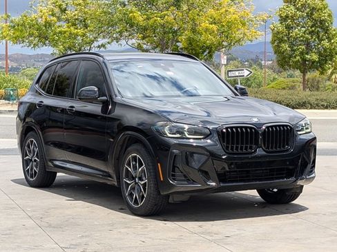 Certified 2023 BMW X3 sDrive30i w/ M Sport Package RWD image 3