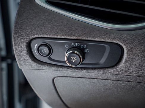 Used 2024 Chevrolet Malibu LT image 20