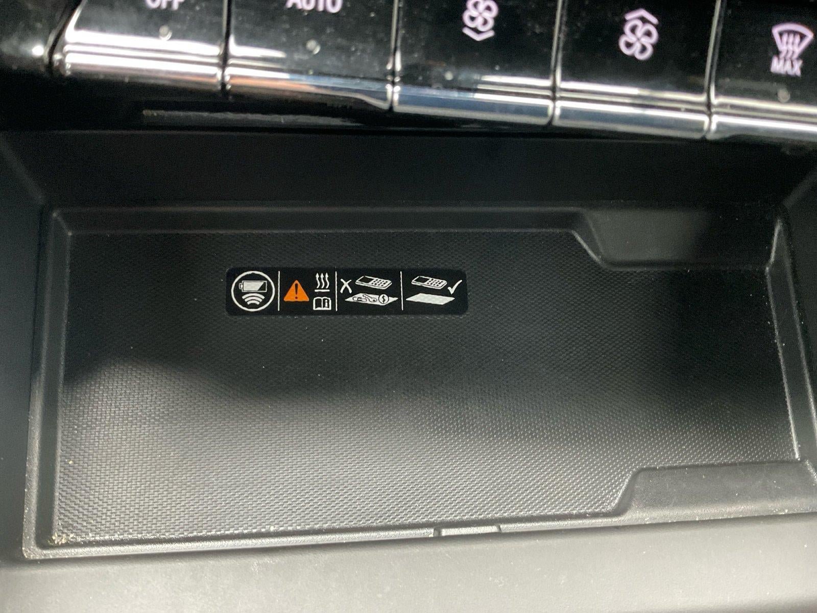 Used 2026 Chevrolet Suburban High Country AWD/4WD image 19