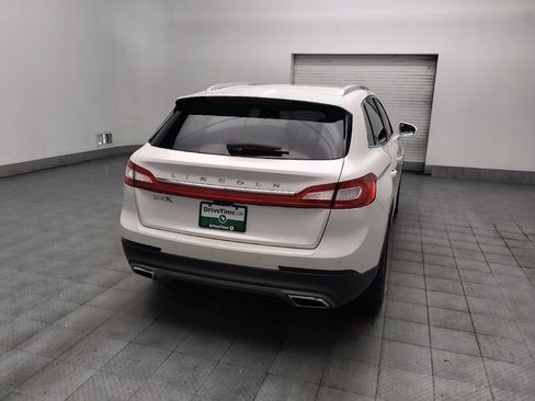 Used 2017 Lincoln MKX Select w/ Select Plus Package FWD image 7