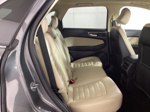 Used 2023 Ford Edge SEL w/ Convenience Package image 11