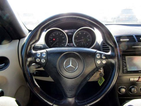 Used 2006 Mercedes-Benz SLK 350 image 13