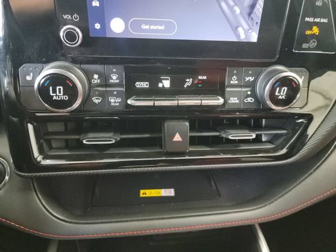 Used 2023 Toyota Highlander XSE AWD/4WD image 21
