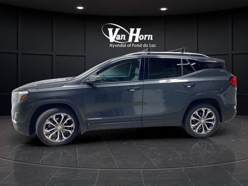 Used 2020 GMC Terrain SLT w/ Preferred Package AWD/4WD image 4