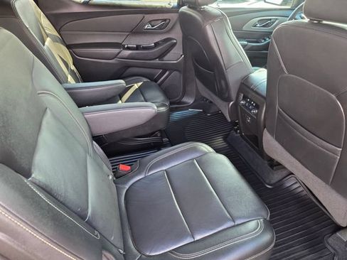 Used 2022 Chevrolet Traverse LT AWD/4WD image 46