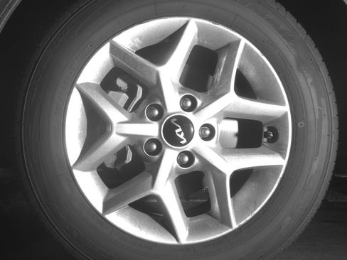 Used 2025 Kia Soul LX w/ LX Technology Package FWD image 12