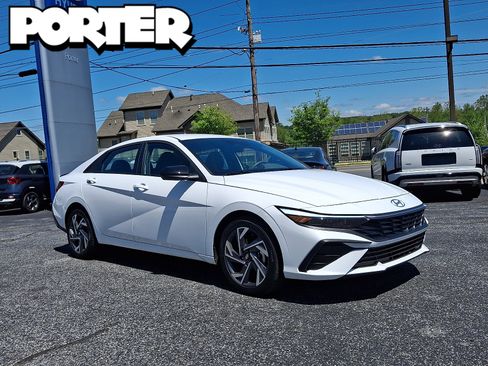 Certified 2025 Hyundai Elantra Sport FWD image 1