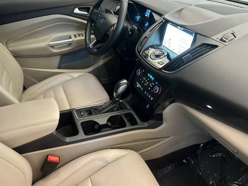 Used 2019 Ford Escape Titanium FWD image 15