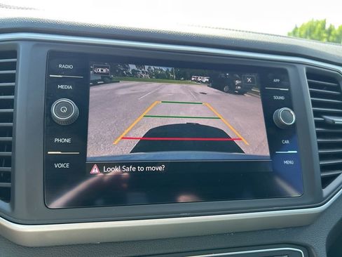 Used 2021 Volkswagen Atlas SE image 29