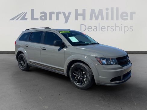 Used 2020 Dodge Journey SE w/ SE Popular Equipment Group FWD image 7