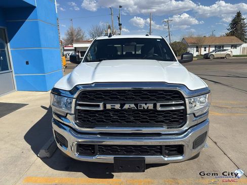 Used 2022 RAM 2500 Tradesman AWD/4WD image 3