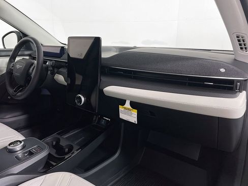 Used 2024 Ford Mustang Mach-E Premium image 34