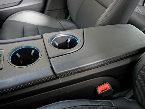 Used 2024 Porsche Taycan GTS image 32