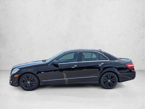 Used 2011 Mercedes-Benz E 350 BlueTEC Sedan image 8