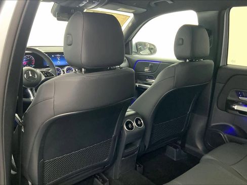 New 2026 Mercedes-Benz GLB 250 image 18