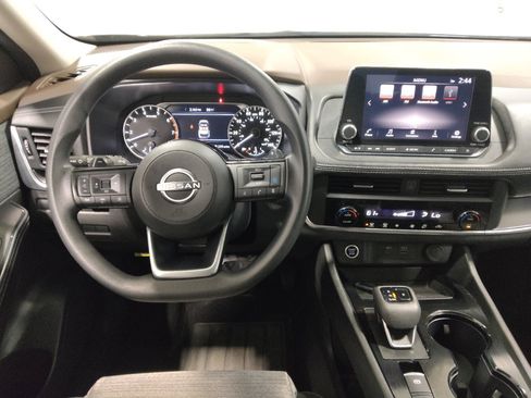 Used 2023 Nissan Rogue SV AWD/4WD image 22