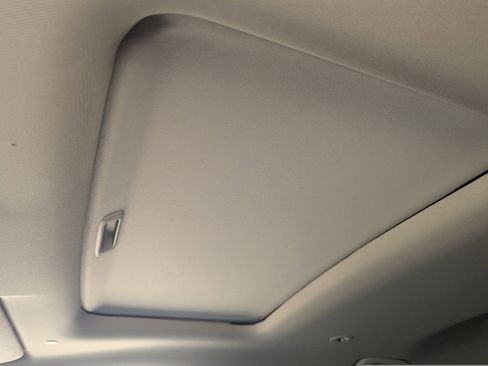 Certified 2024 Honda HR-V EX-L image 28