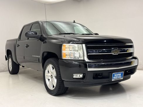 Used 2008 Chevrolet Silverado 1500 LT w/ Texas Edition RWD image 4