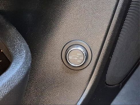 Used 2022 Chevrolet Blazer Premier image 16