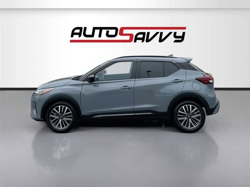 Used 2024 Nissan Kicks SR image 4