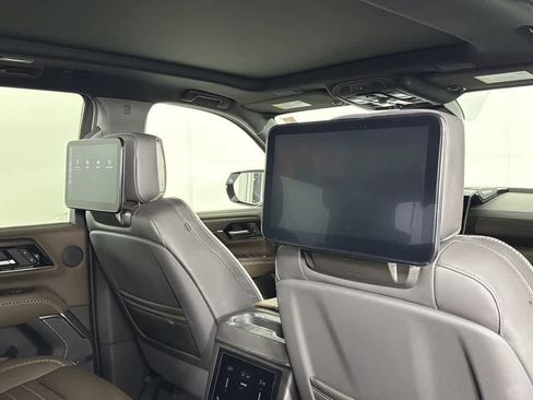 New 2026 GMC Yukon Denali Ultimate AWD/4WD image 21