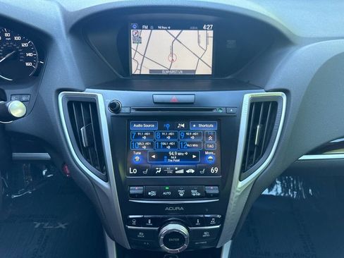 Used 2017 Acura TLX w/ Technology Package image 17