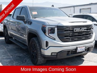 Used 2023 GMC Sierra 1500 Elevation w/ LPO, Elevation Black Package